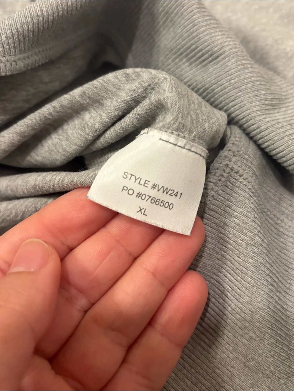 Vuori Halo Crew Long Sleeve VW241 Gray Women’s XL Performance Pullover